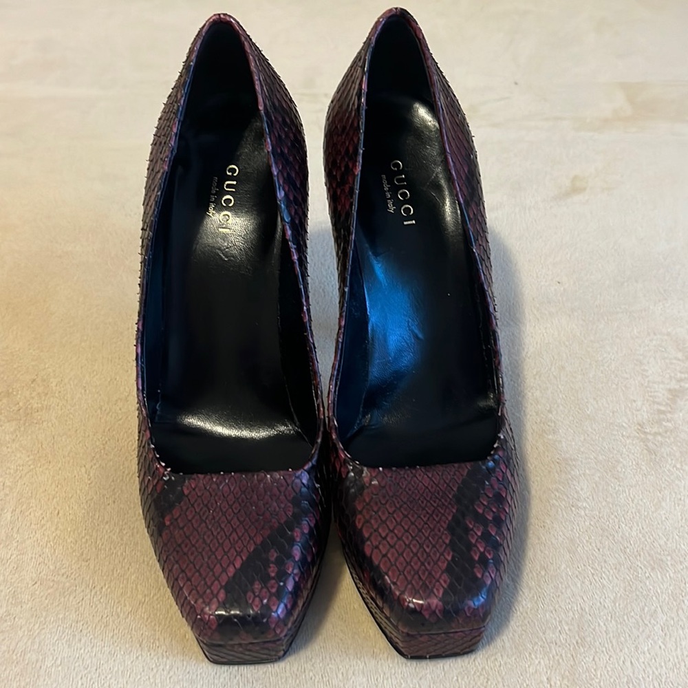 Gucci platform
